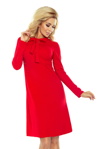 Numoco OLA trapezoidal dress with a binding at the neck - red 158-2