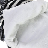 HGRQ180 Black&White  -  Shark Shaped Knitted Winter Hat (Was £3.00)