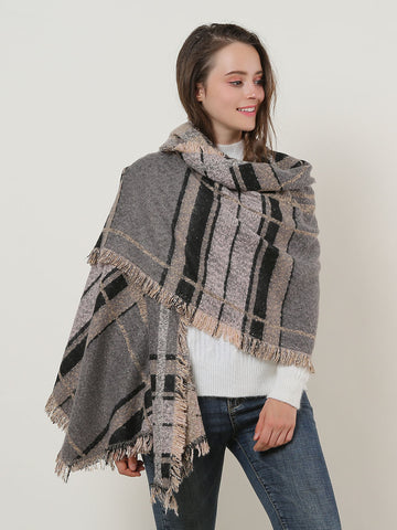 SF1158-1-PKN - Lattice Pattern Scarf With Tassel Trims