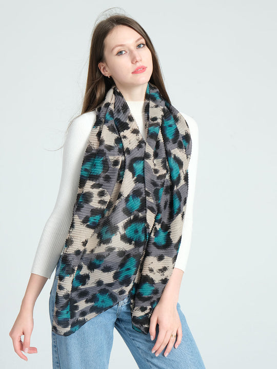 SF1289-GREEN Leopard Print Pleated Scarf Charming Impression