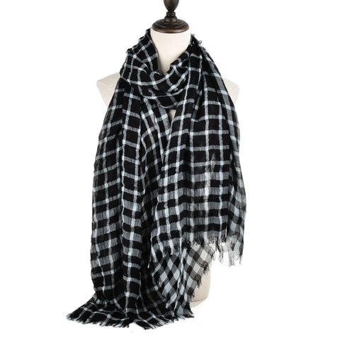 SF942 Black - Classic Plaid Pattern Women Tassel Scarf