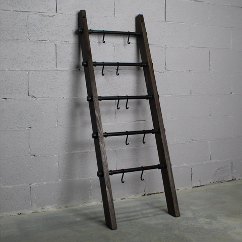 Williston Farmhouse Industrial Leaning Ladder
